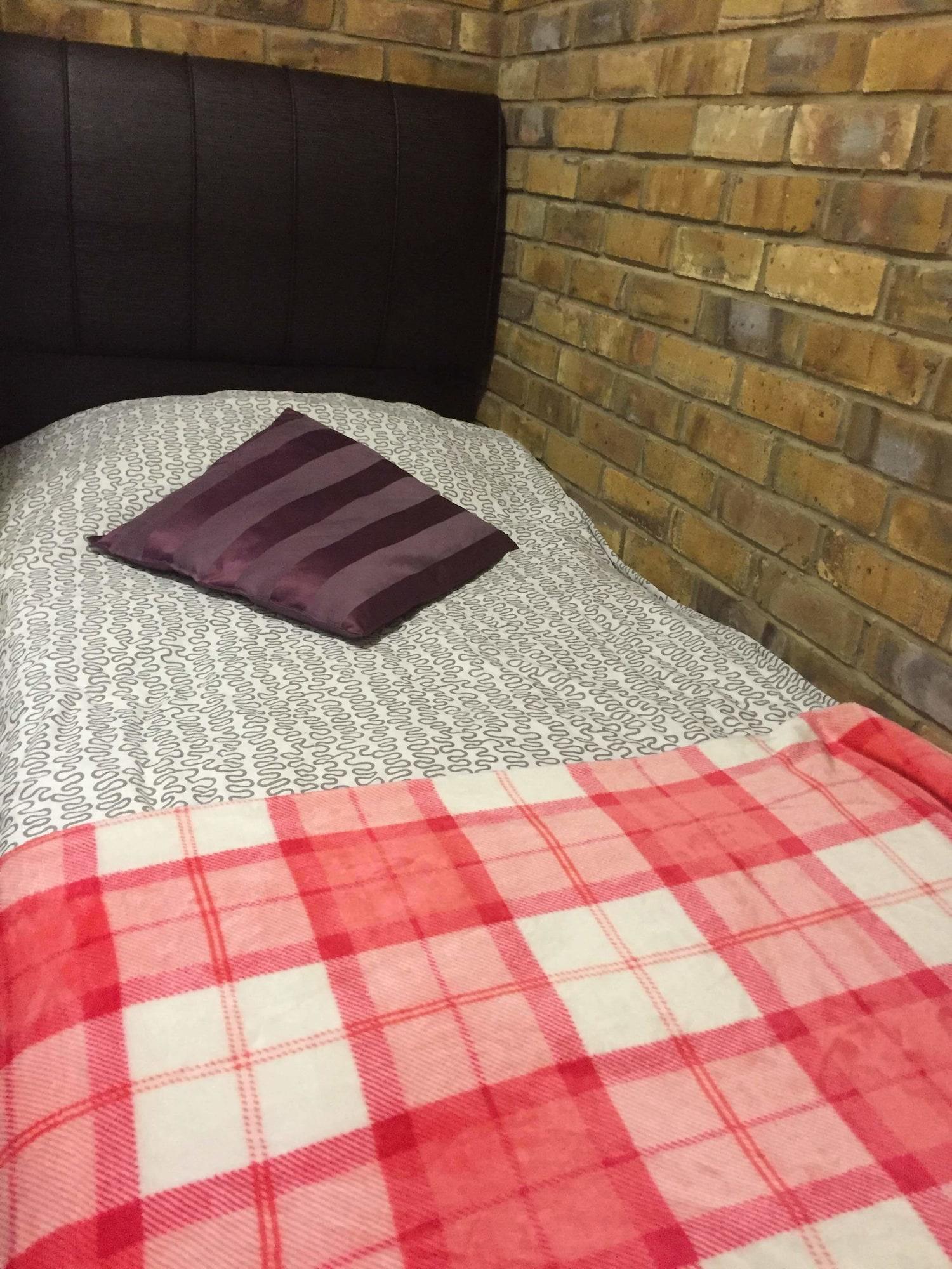 Whitechapel Guest House Лондон Экстерьер фото